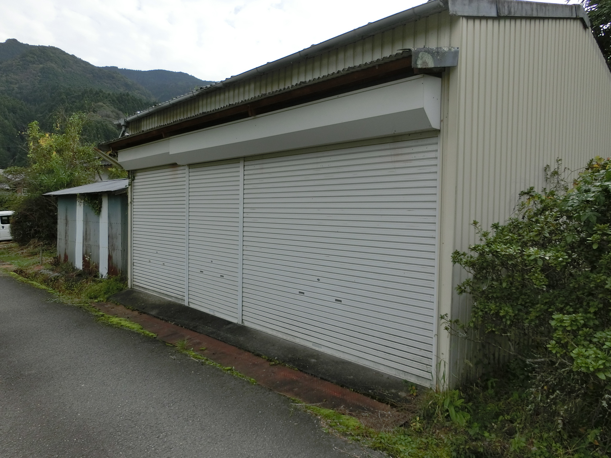 detached 紀美野町毛原中