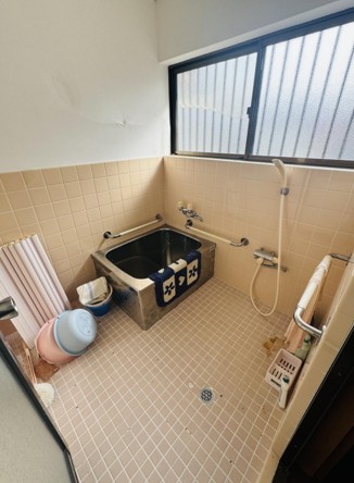 detached 串本町田並