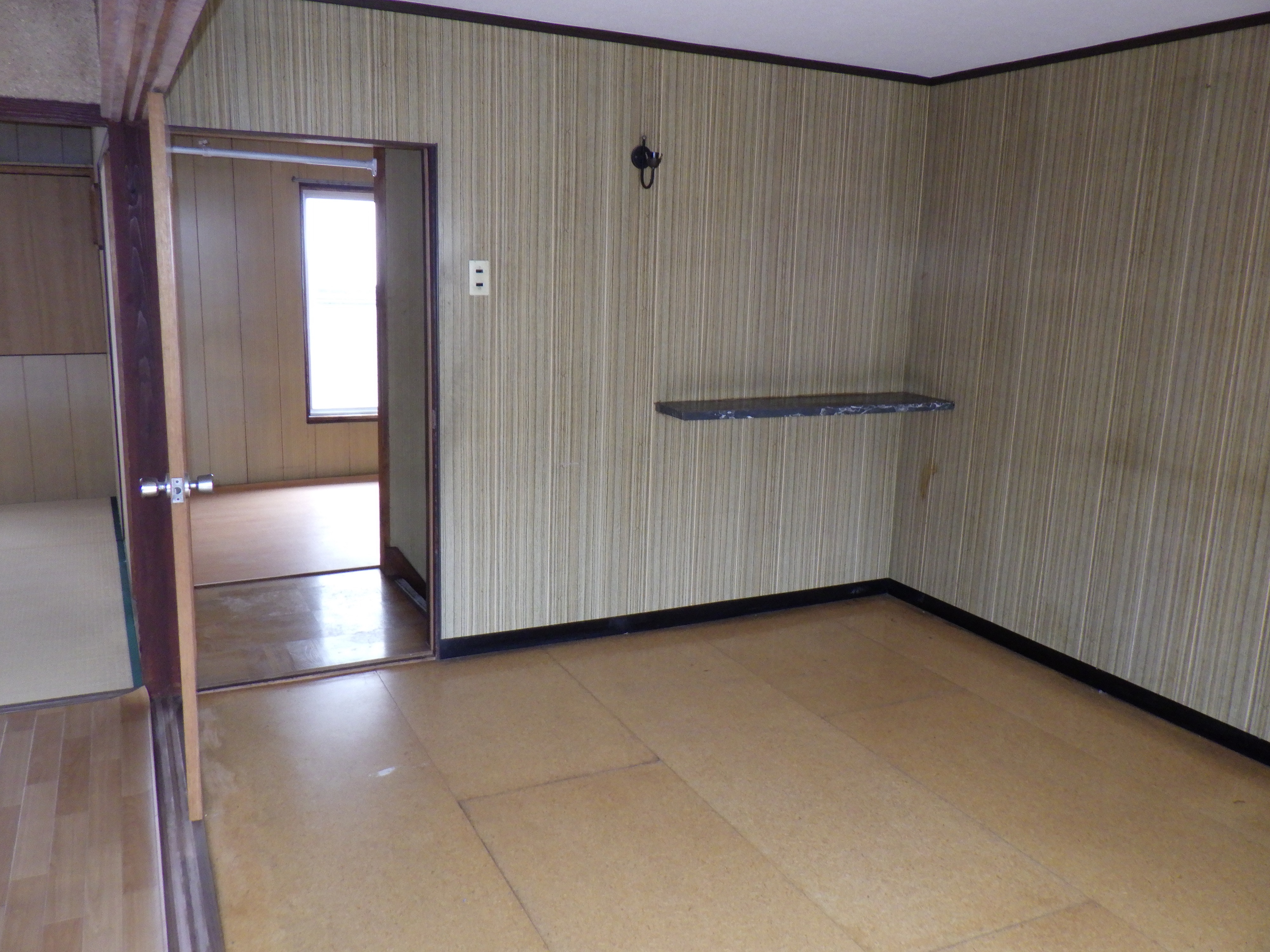 townhouse 海南市船尾