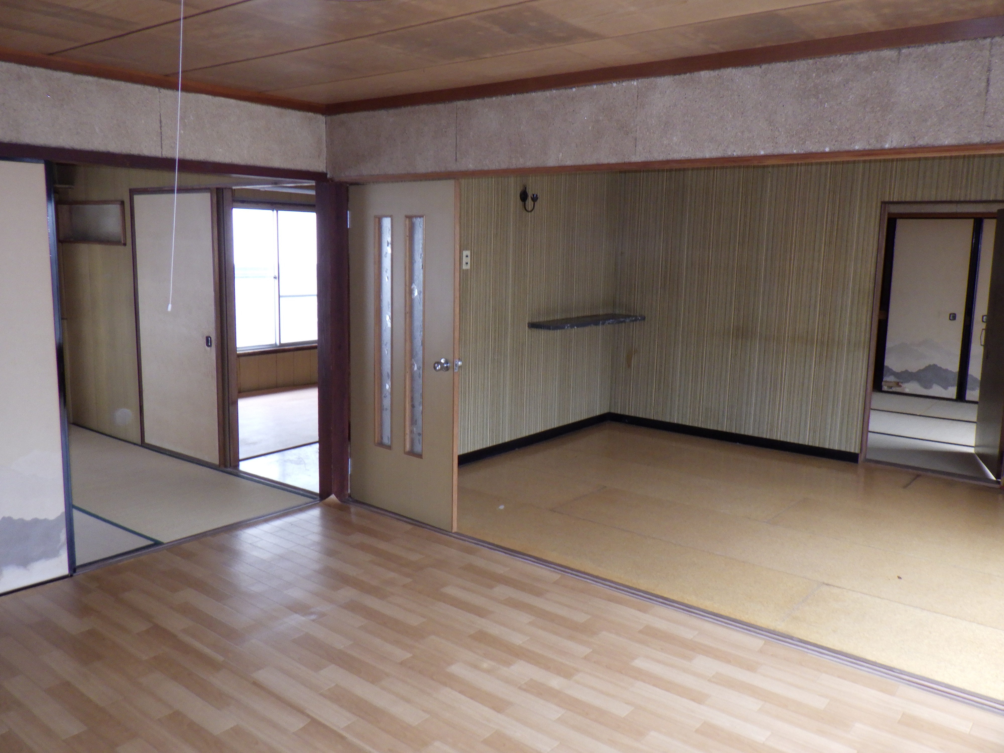 townhouse 海南市船尾