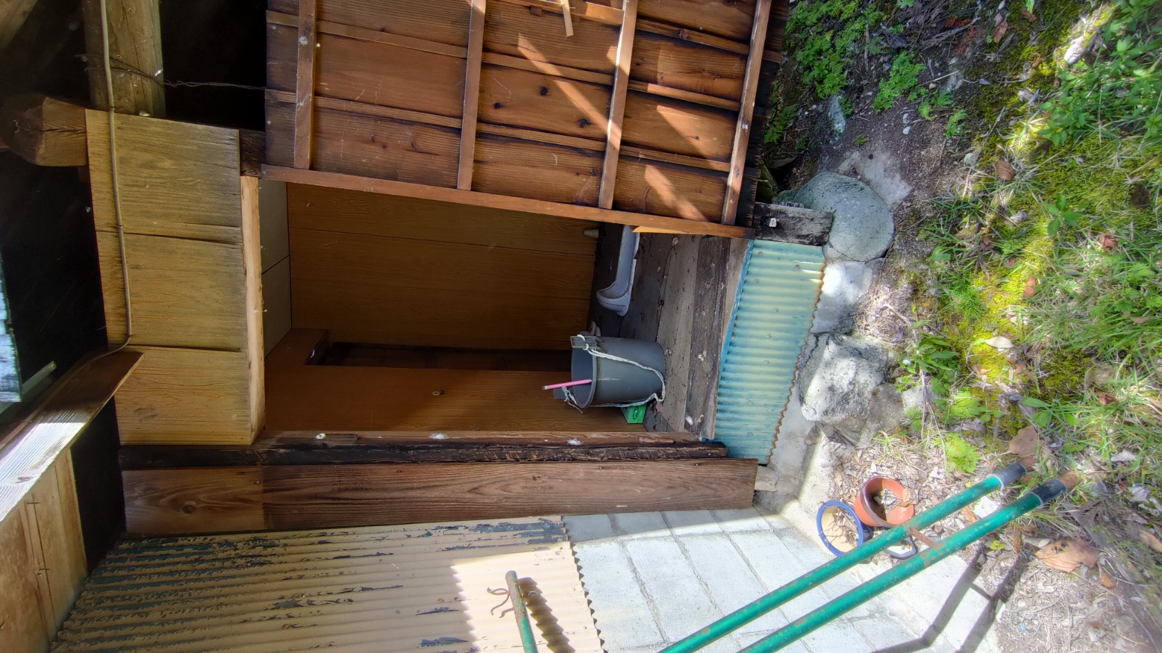 detached 日高川町上初湯川